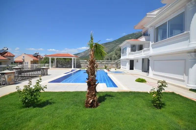 Real estate in Ovacik